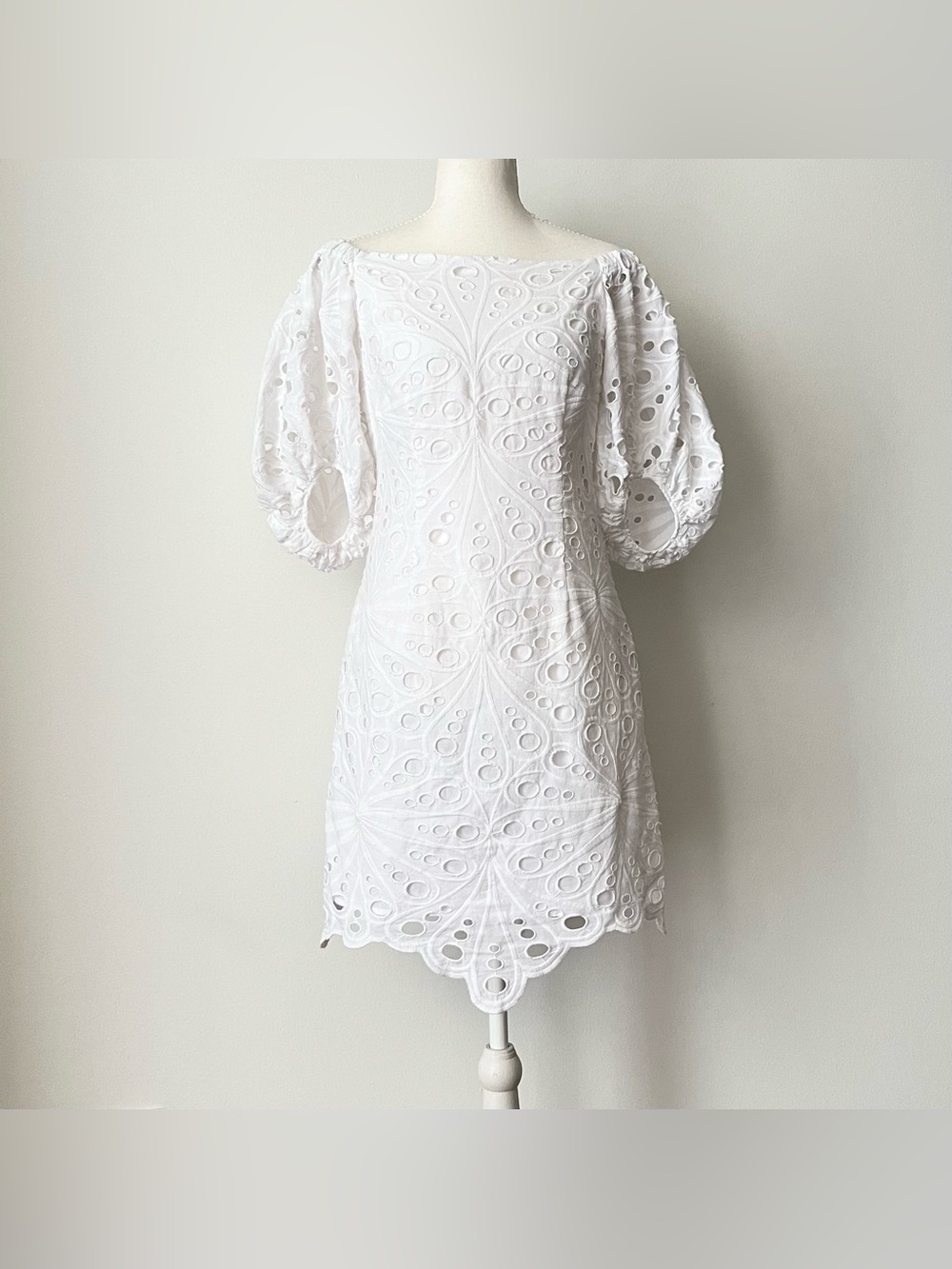 Trina Turk White Embroidered Eyelet Dress Size 4 Puff Sleeve Off the Shoulder